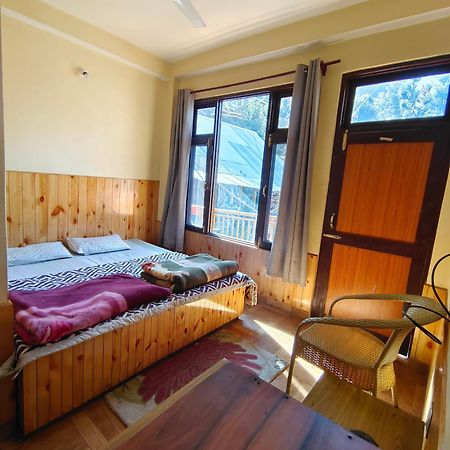 Trinity Homestay Kasol Exteriér fotografie