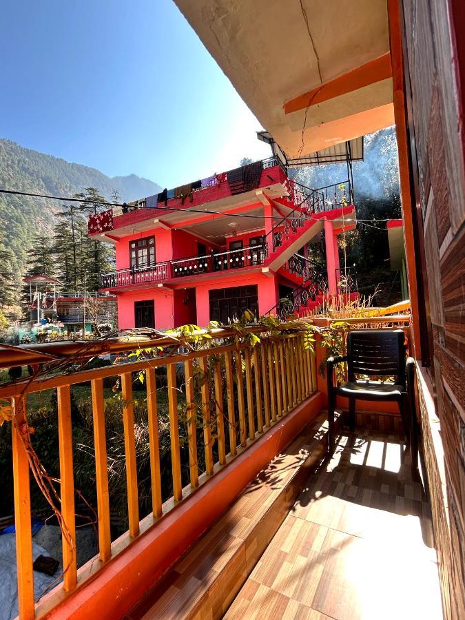 Trinity Homestay Kasol Exteriér fotografie