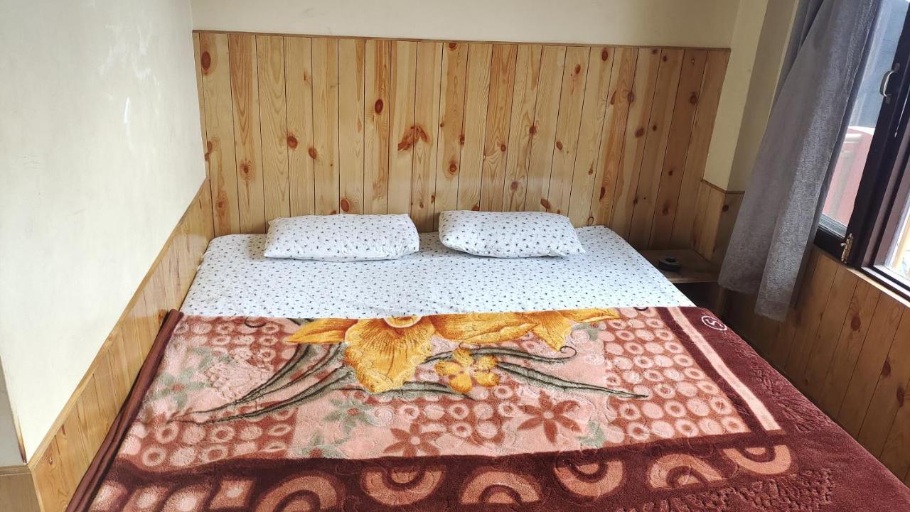 Trinity Homestay Kasol Exteriér fotografie