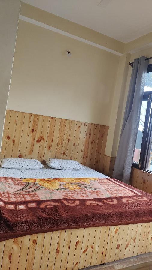 Trinity Homestay Kasol Exteriér fotografie