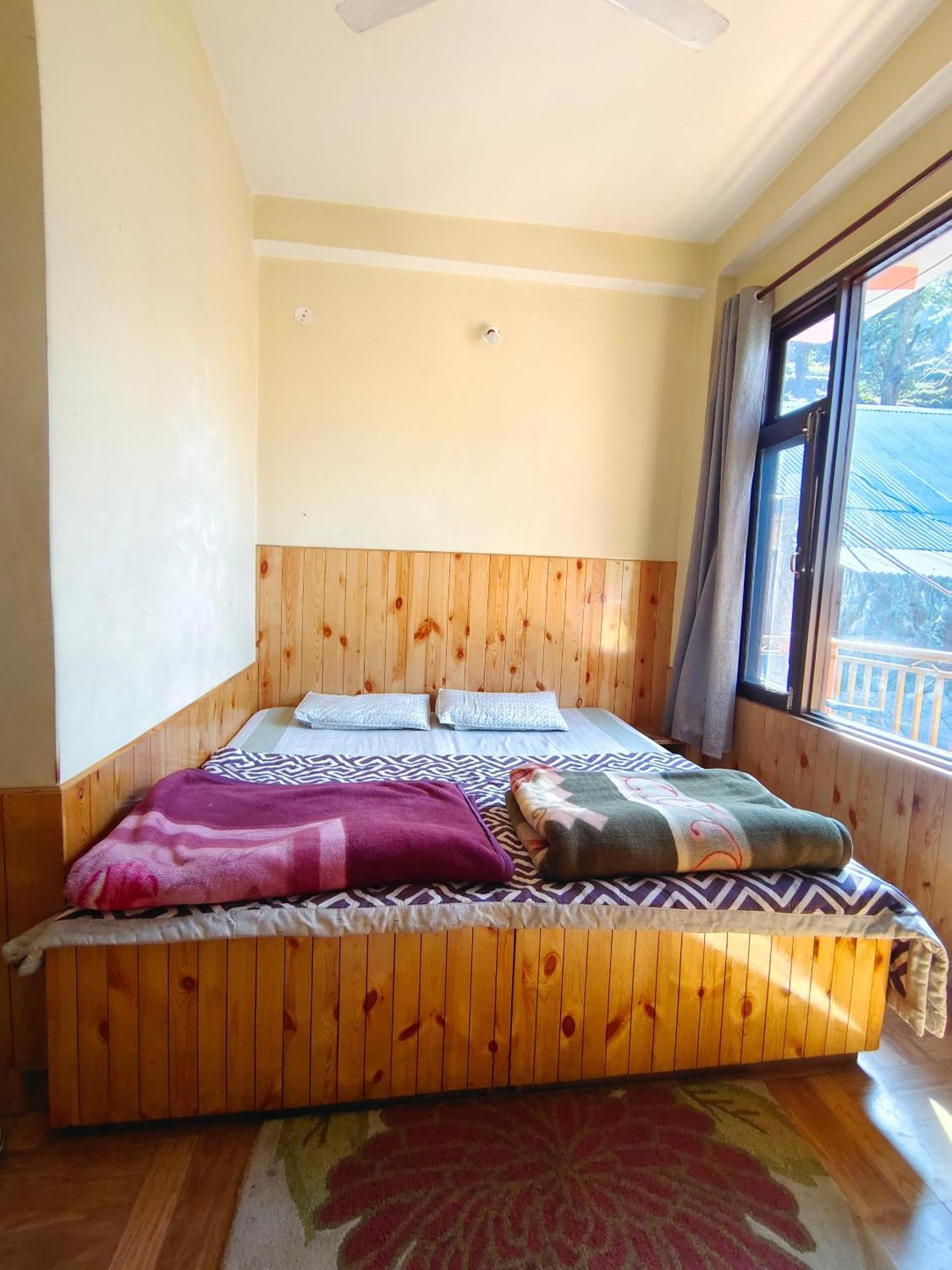 Trinity Homestay Kasol Exteriér fotografie